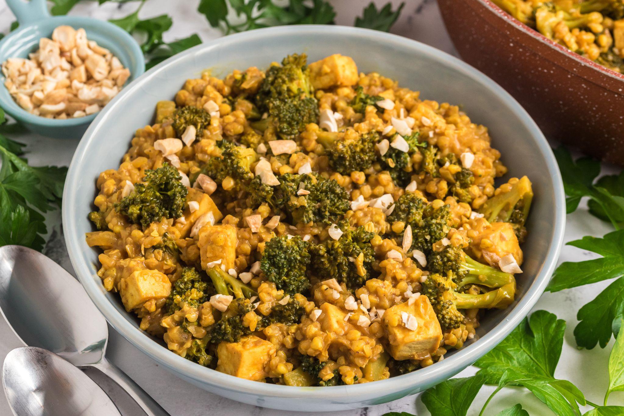 Buckwheat, Tofu, and Broccoli Curry Turmeric Dish